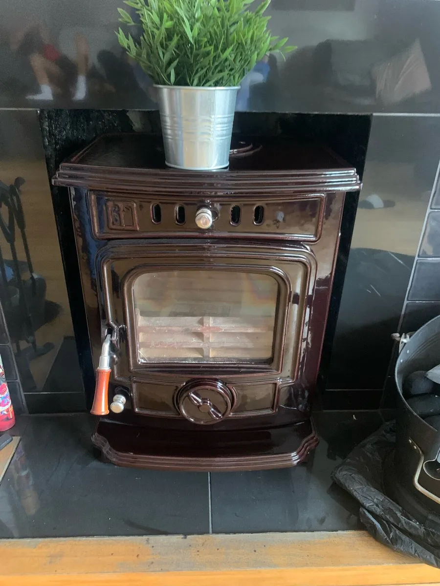 Stove - Image 1