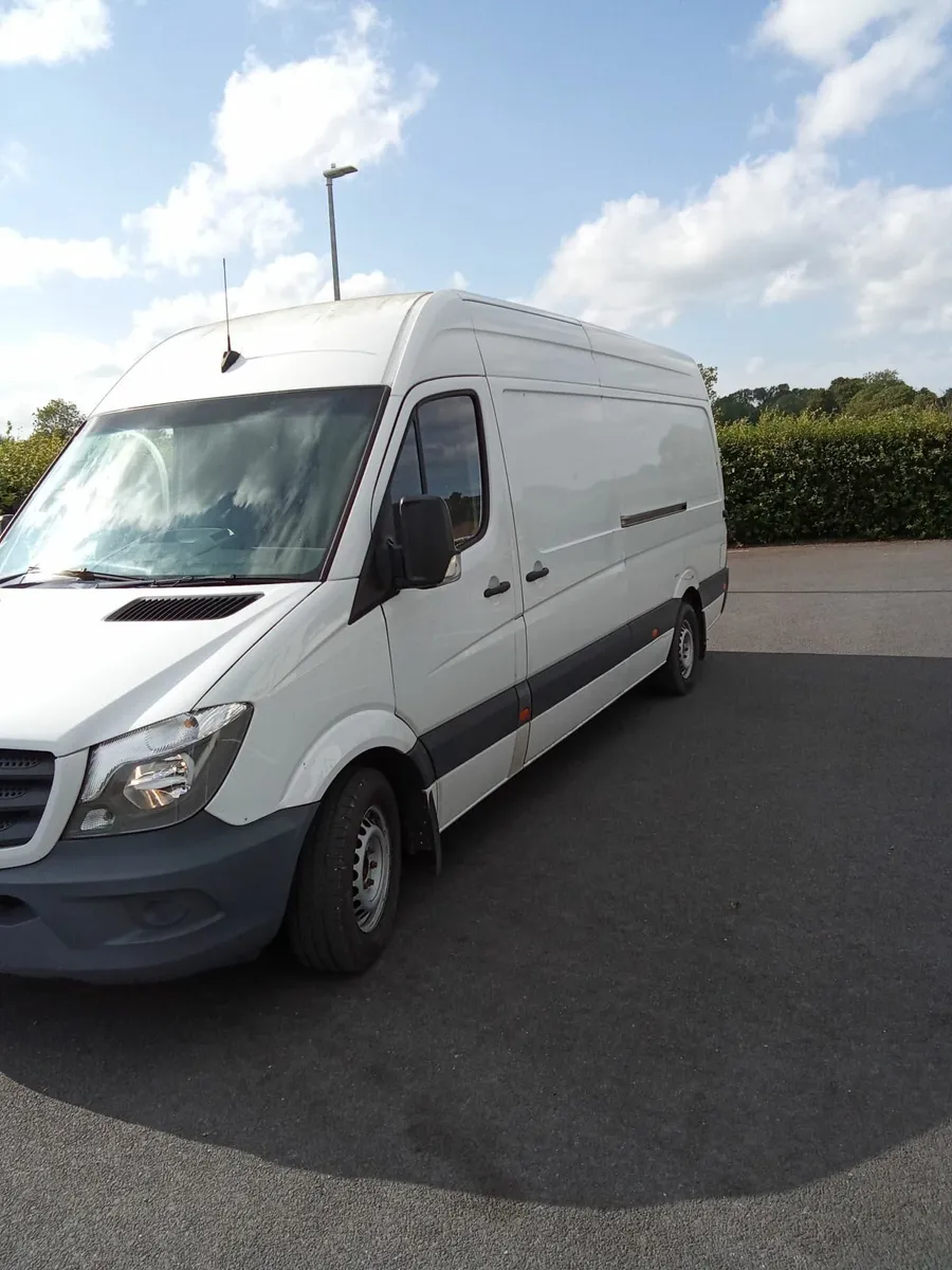 Mercedes-Benz Sprinter 2015 - Image 2