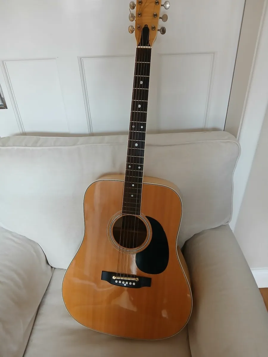 Guitar Ibanez Vintage - Image 1
