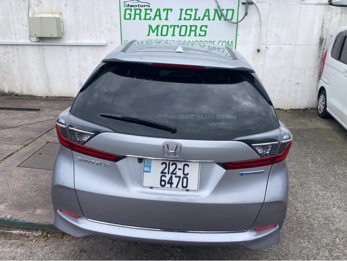 Honda Shuttle 1.5 Petrol Hybrid Automatic - Image 3