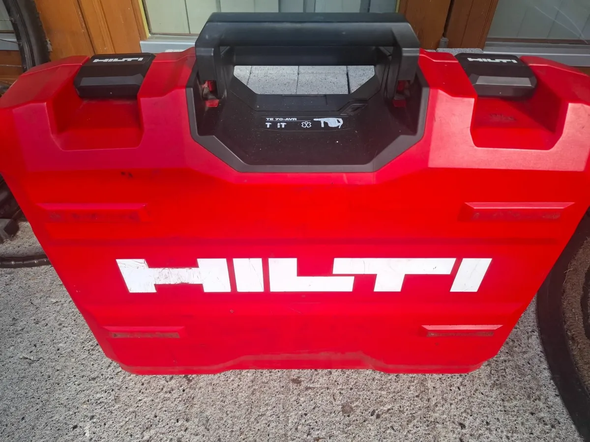HILTI SDS MAX DRILL/BREAKER - Image 1