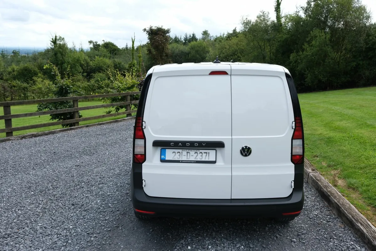 Volkswagen Caddy 2023 - Image 4