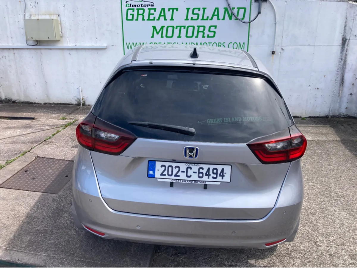 Honda Fit 1.5i Petrol Hybrid Automatic - Image 3