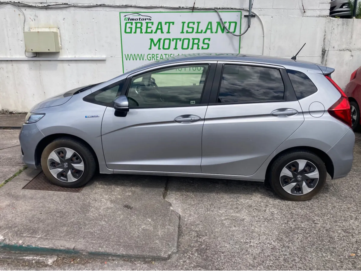 Honda Fit 1.5i Petrol Hybrid Automatic - Image 2