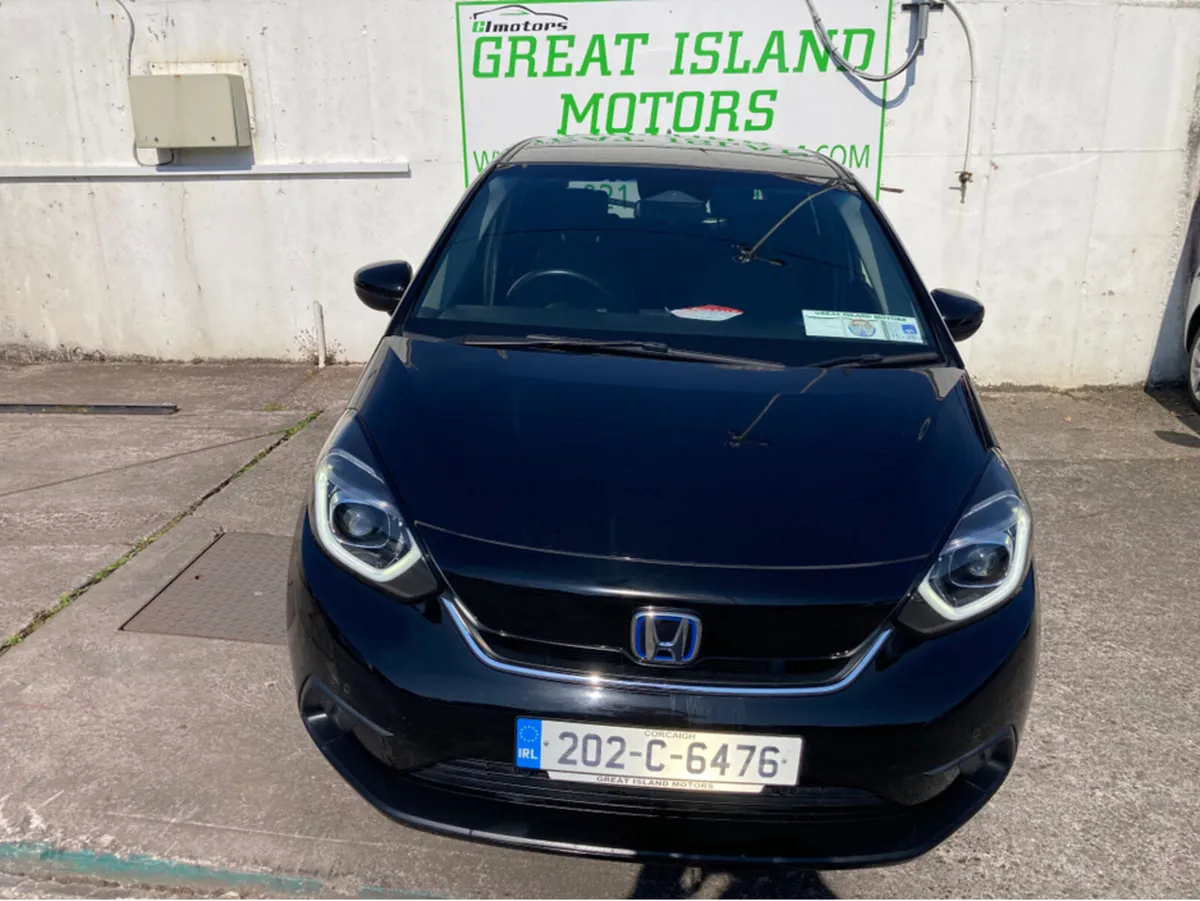 Honda Fit 1.5i Petrol Hybrid Automatic - Image 3