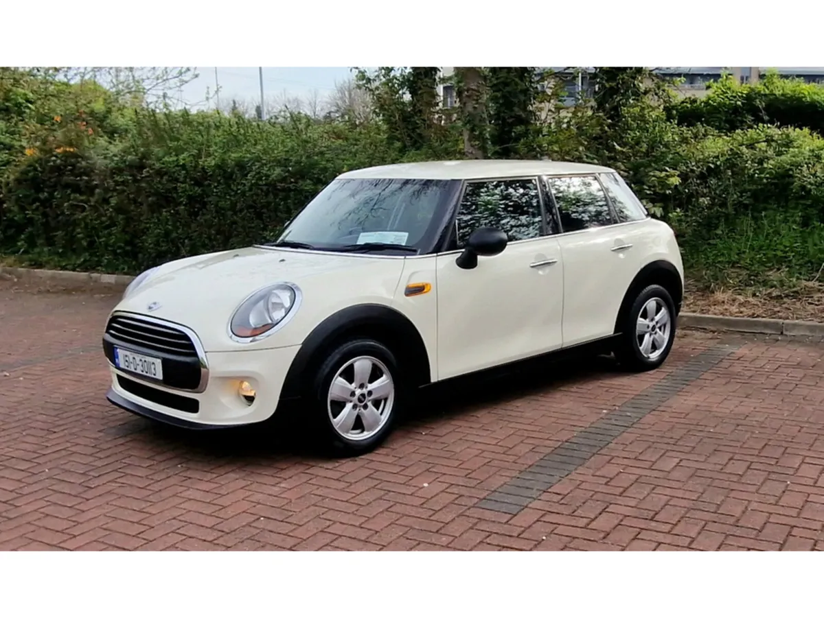 Mini Cooper XS12 4DR AUTO 205 ONE - Image 4