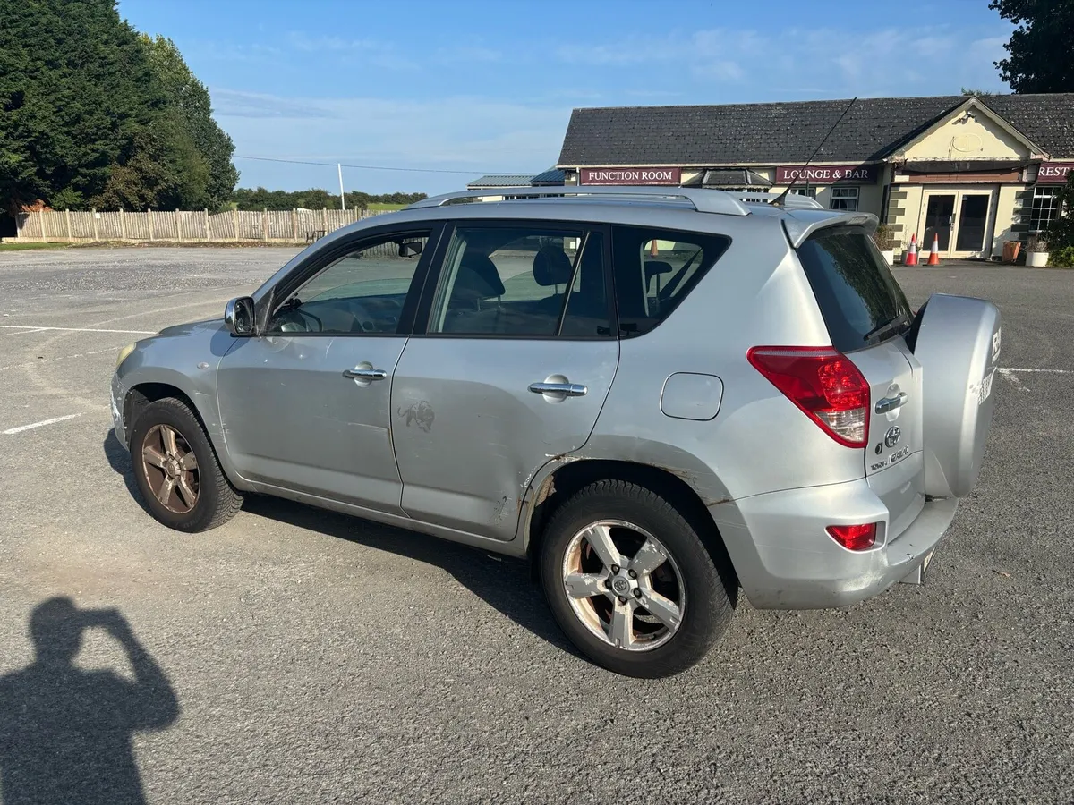Toyota RAV4 Automatic - Image 3