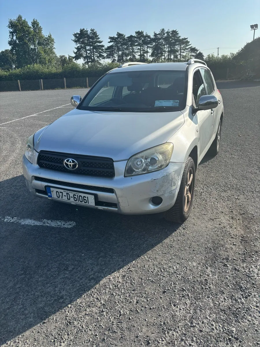 Toyota RAV4 Automatic - Image 4