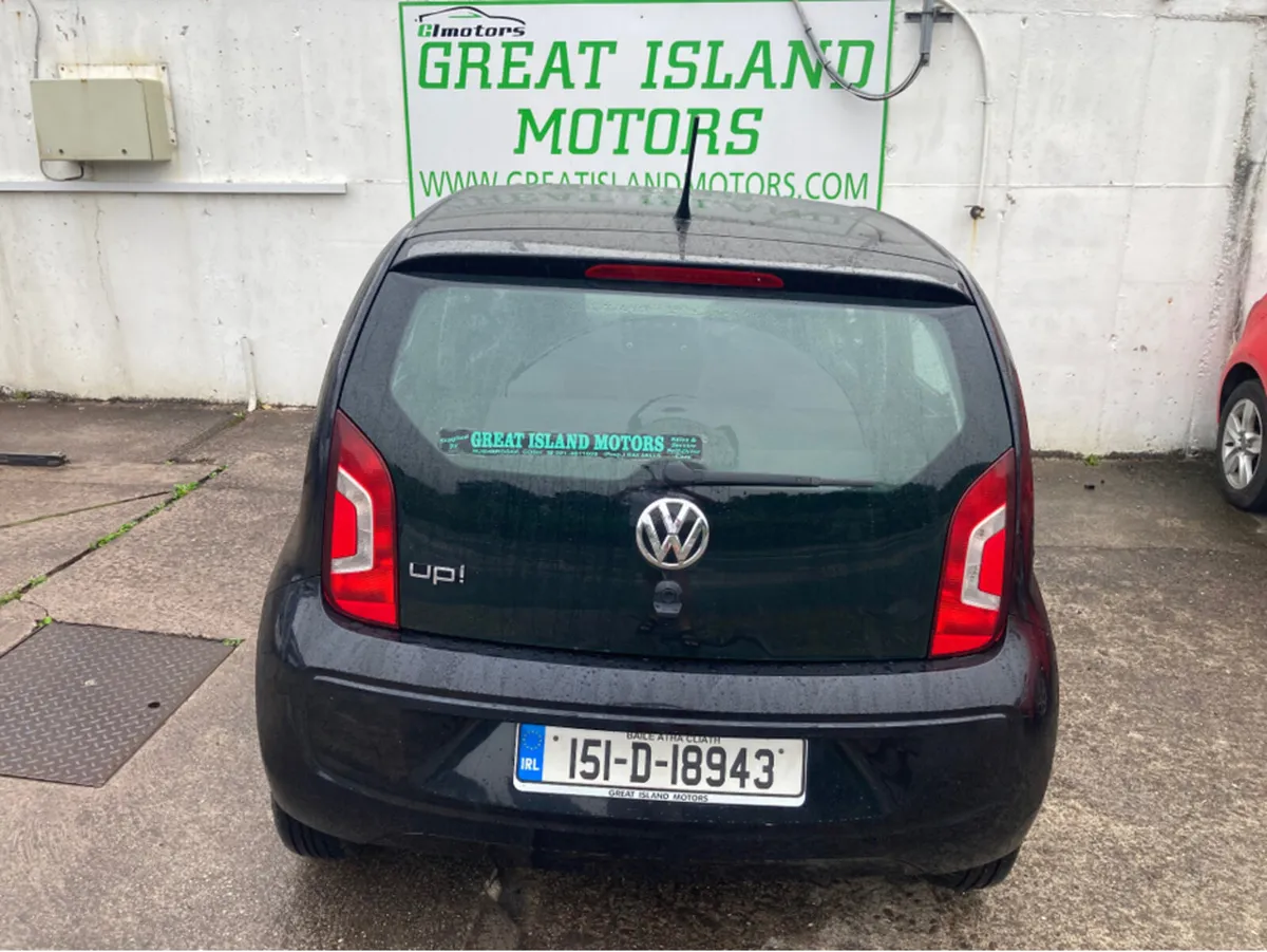 Volkswagen up! TAKE 1.0 MANUAL 5SPEED 5DR 75HP - Image 4