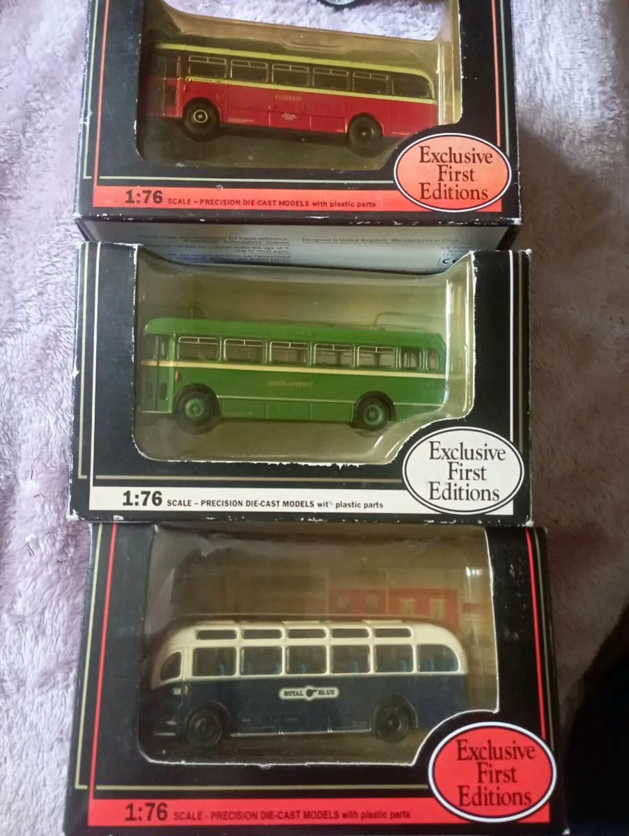 (E F E )1-76 SCALE - SINGLE DECKER BUSES - Image 1
