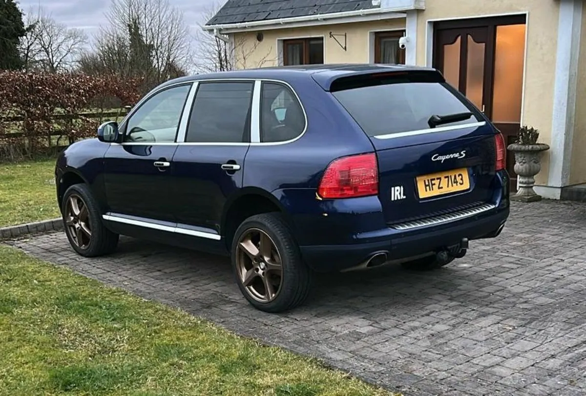 Porsche Cayenne 2006 - Image 2
