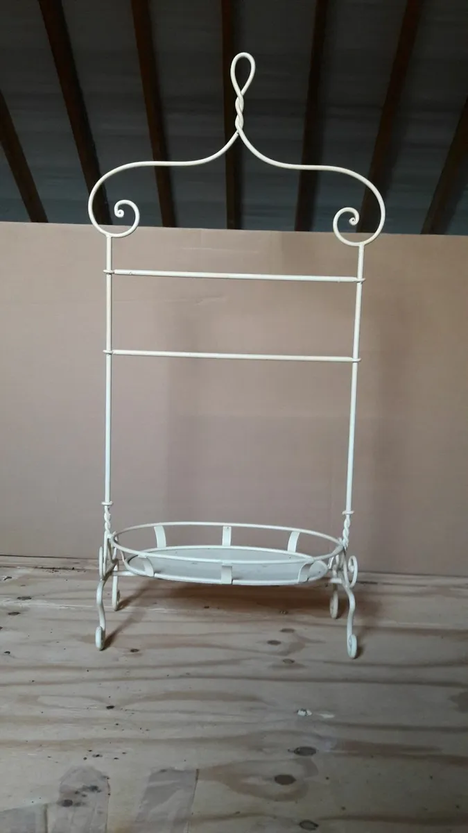Towel/Clothes stand