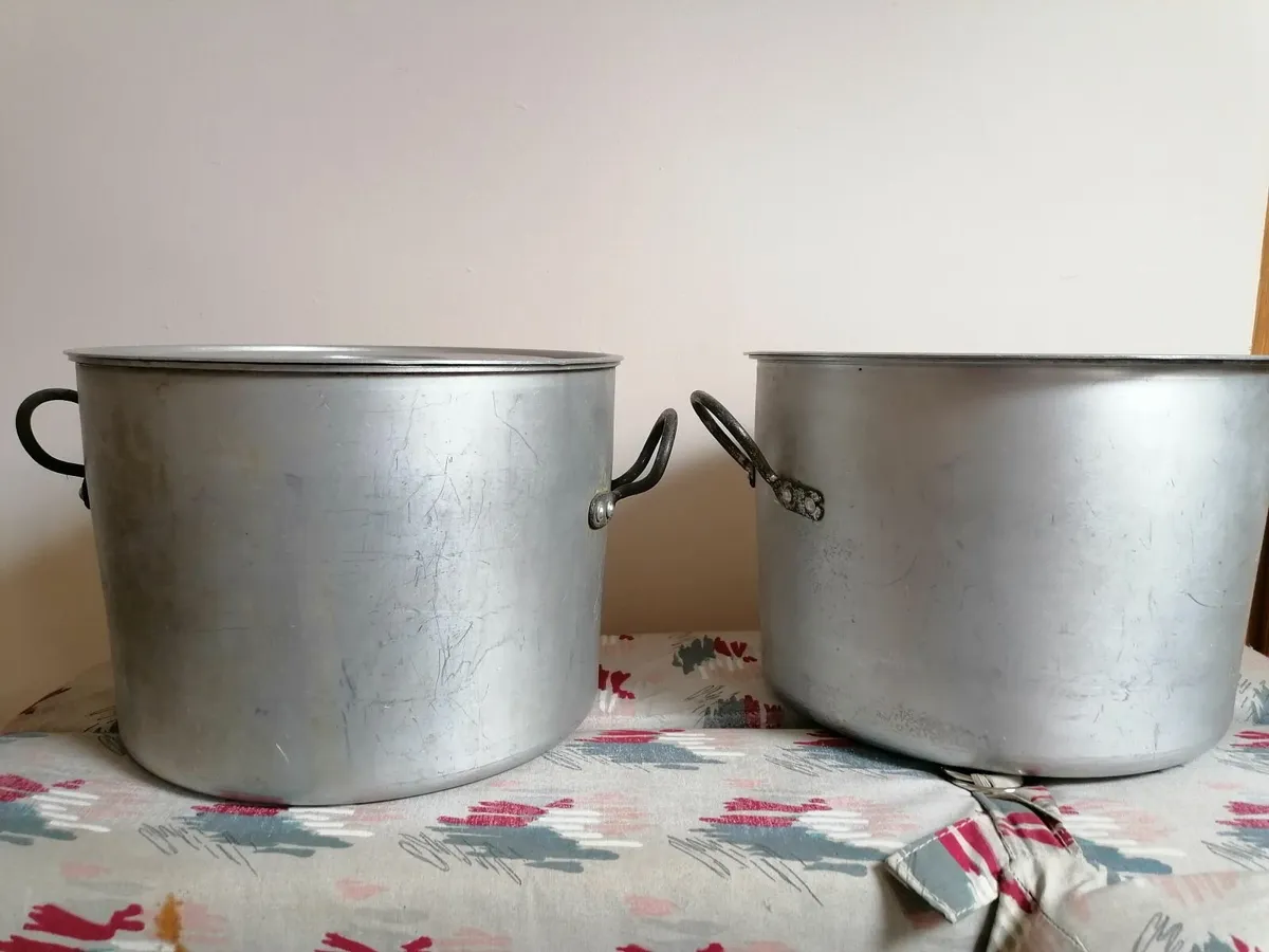 Large Saucepans - Image 2