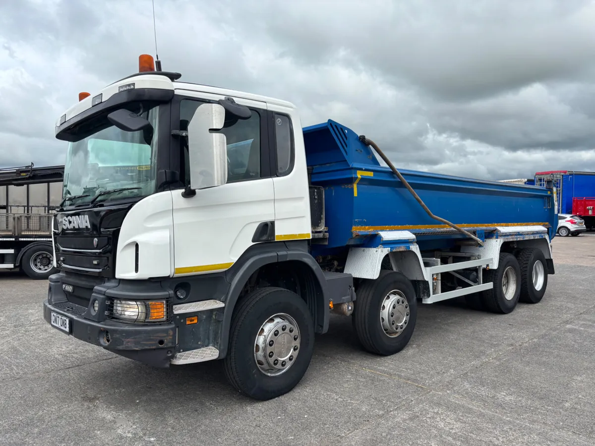2017 Scania P410 Tipper  Steel Body Electric cover - Image 2