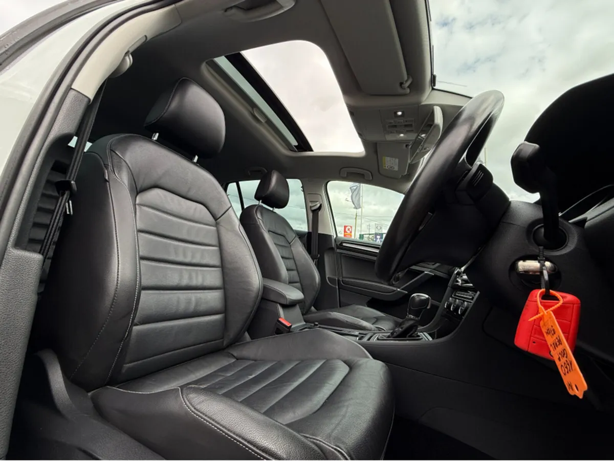 Volkswagen Golf 1.4 PAN ROOF FULL LEATHER HEATED S - Image 3