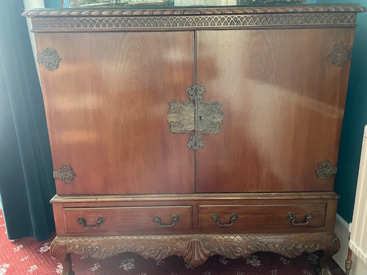 Furniture - Image 3