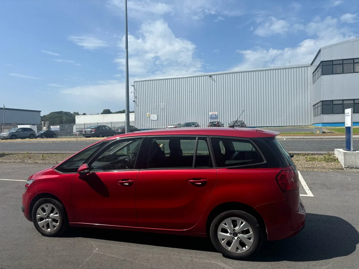 142 Citroen Picasso only 123,000 kms - Image 2