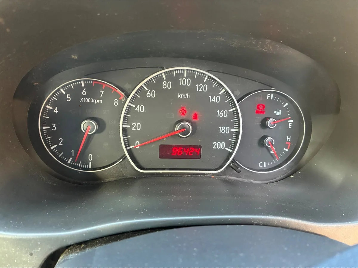 Suzuki SX4 2007 - Image 2