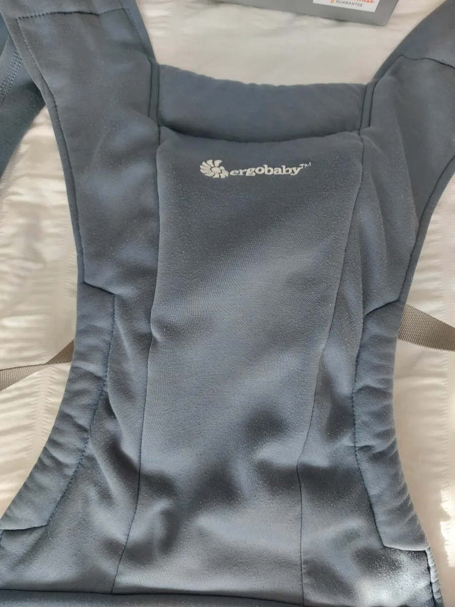 Ergobaby Embrace Baby Carrier - Image 3