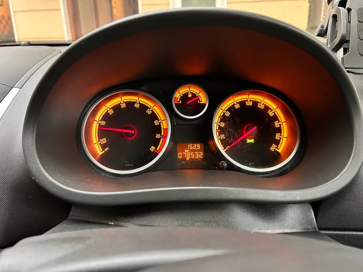 Opel Corsa Very Low Mileage!! - Image 4
