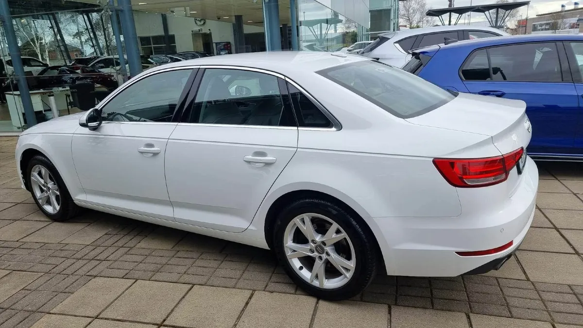 Audi A4 2018 - Image 3