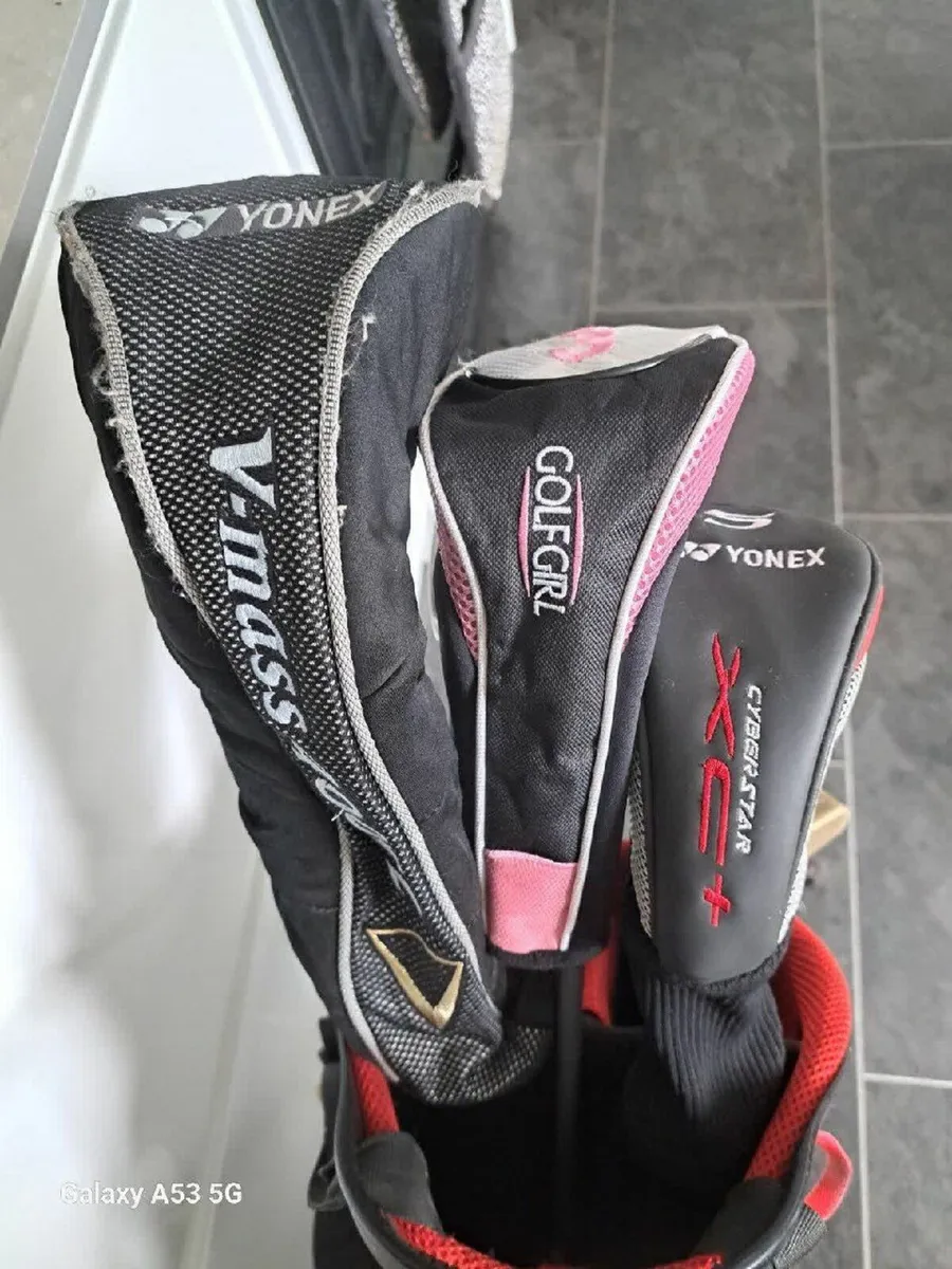 FULL SET OF LADIES KING COBRA & YONEX - Image 3