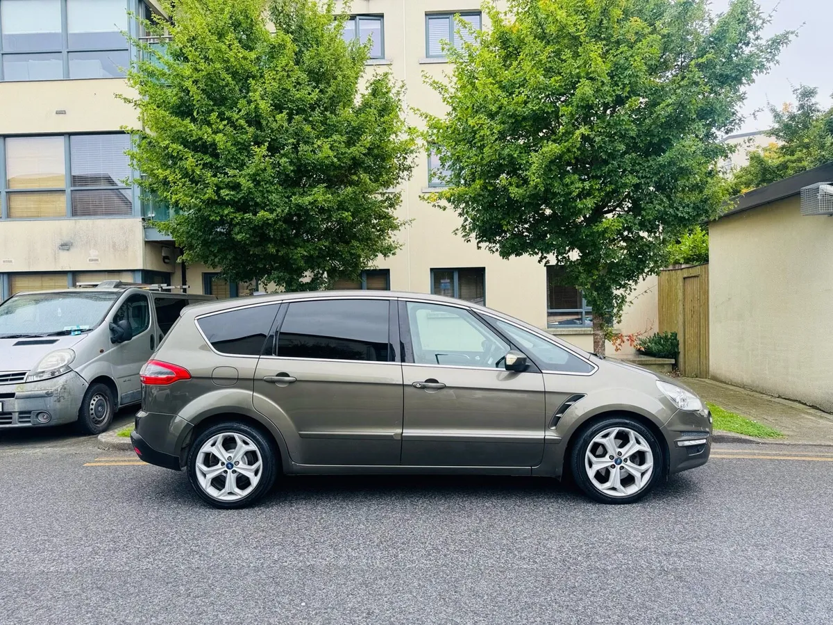 Ford S-Max Auto High Spec - Image 2