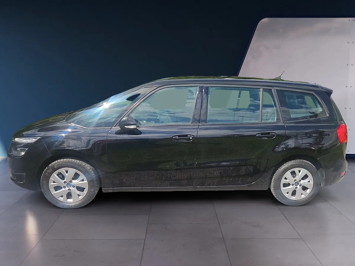 Citroen C4 7 Seater - Image 2