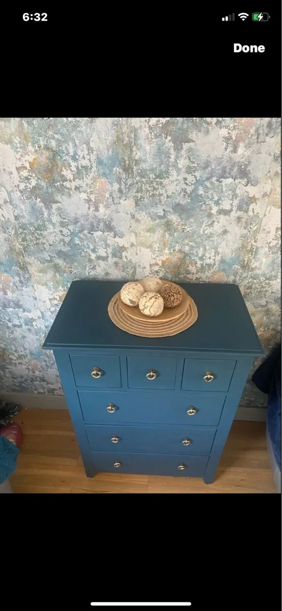 Large chest of drawers - Image 4