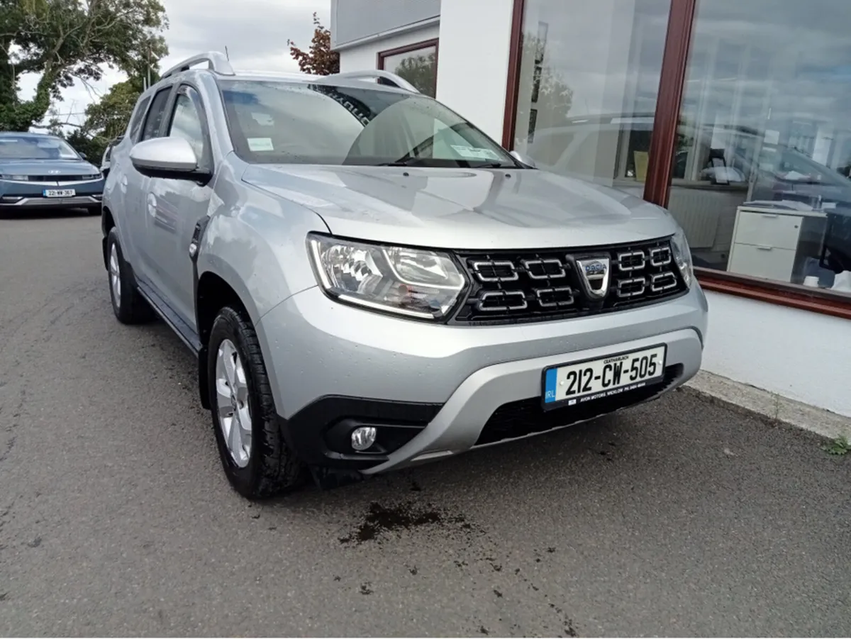 Dacia Duster COMFORT BLUE DCI 115 4W 4WD 6DFUL - Image 1