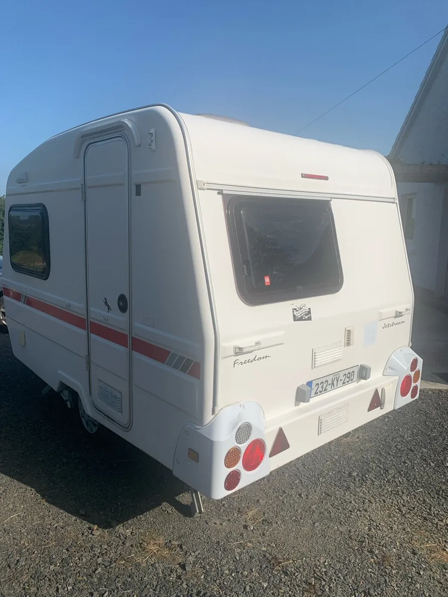 Caravan - Image 1