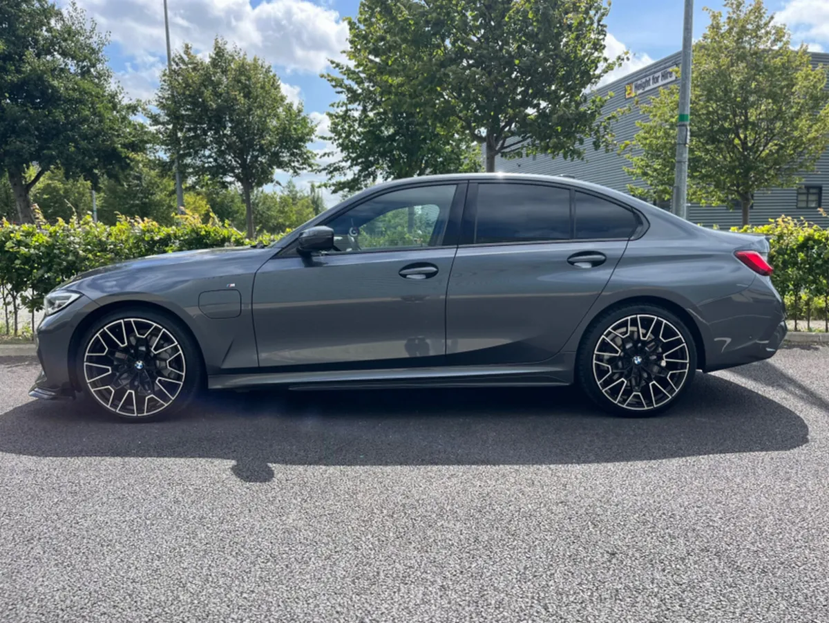 BMW 3-Series 330E M-SPORT AUTO *FRESH NCT *BODY KI - Image 2