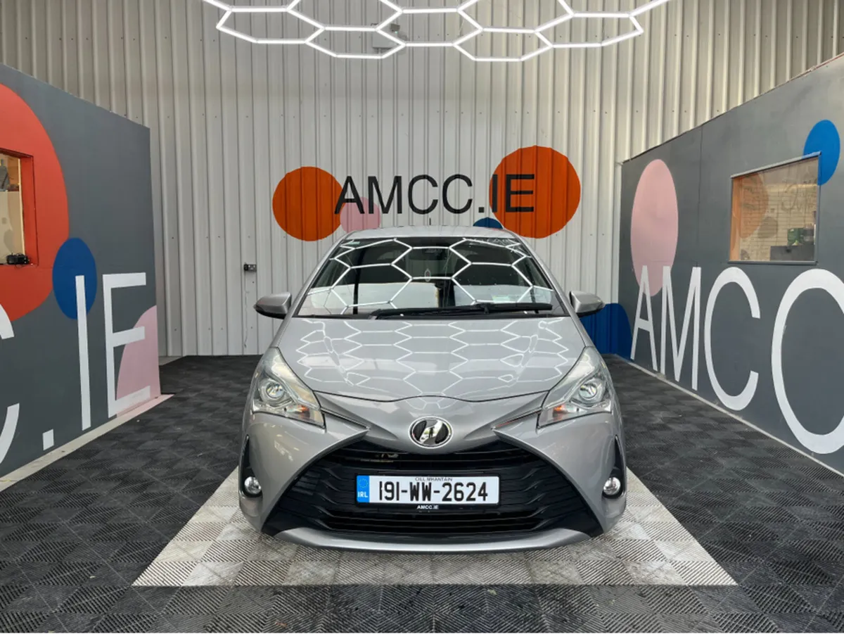 Toyota Vitz ONLY €11950 1.0 PETROL / 51k KMs / REV - Image 2