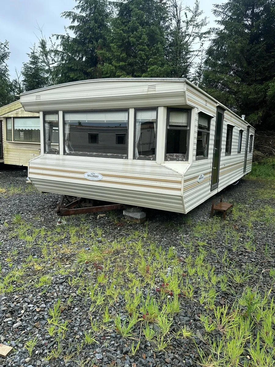 Willerby Granada 35 x 12 x 2 Bed (Mint) - Image 1
