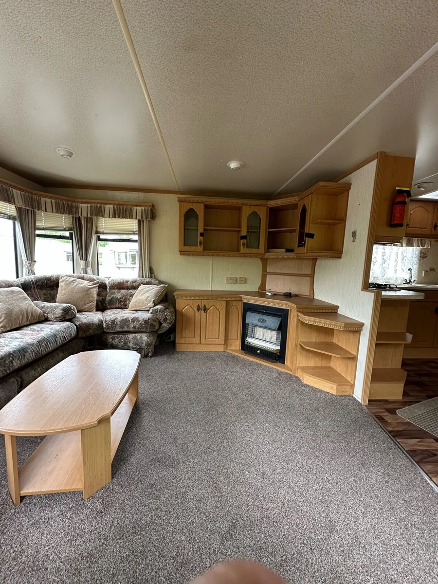 Willerby Granada 35 x 12 x 2 Bed (Mint) - Image 4