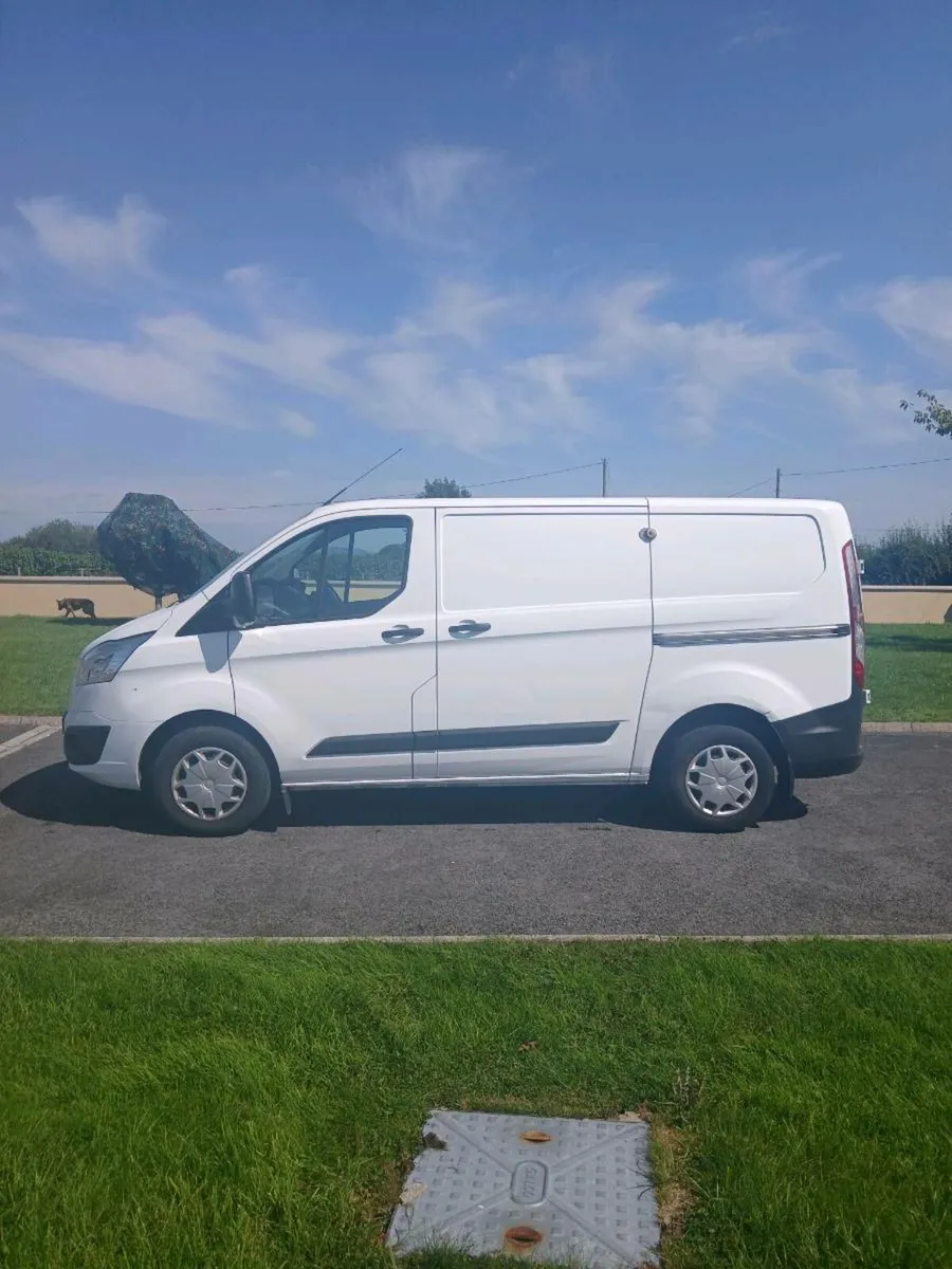 Ford transit Custom 2018 doe until January 2026 - Image 3