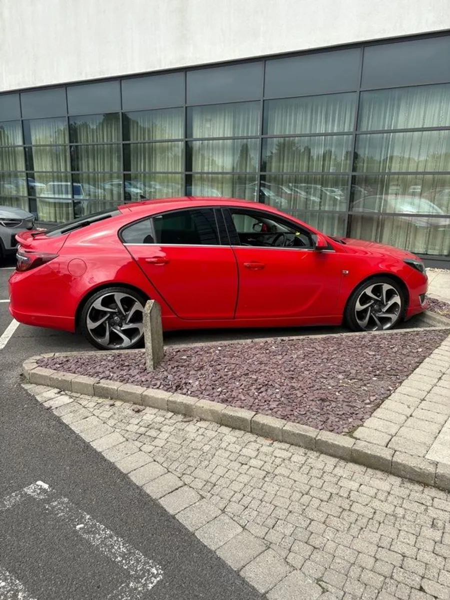 Vauxhall Insignia SRI  NCT 02/27, Tax 01/26 - Image 2