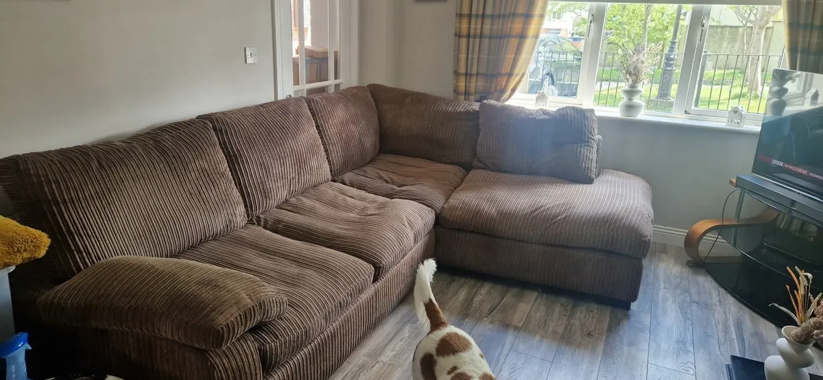 Corner sofa - Image 1