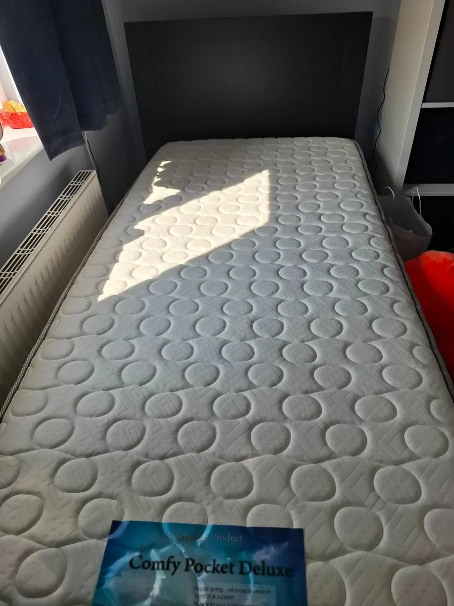 Bed - Image 1