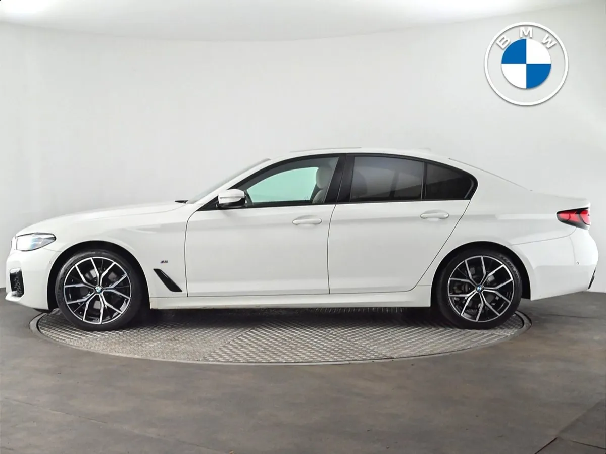 BMW 5 Series 520d M Sport Saloon - Image 3