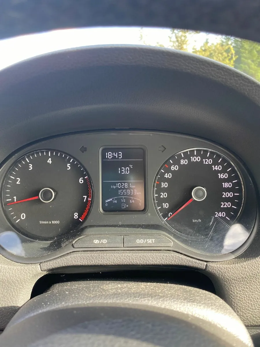 Volkswagen Polo 2014 - Image 2