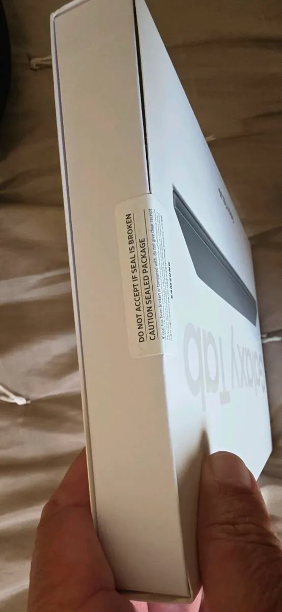 Samsung Galaxy Tab A9 + boxed unopened - Image 2