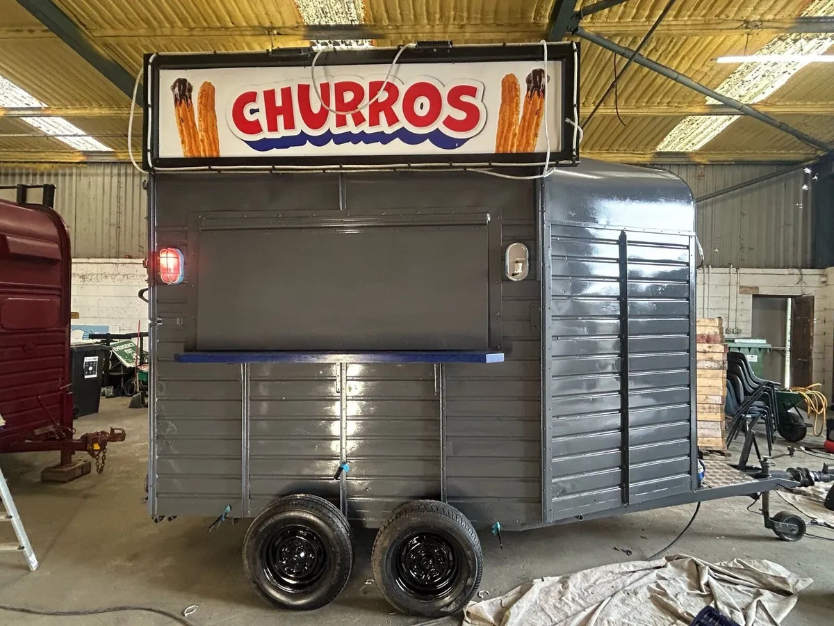 Food Truck - Image 1
