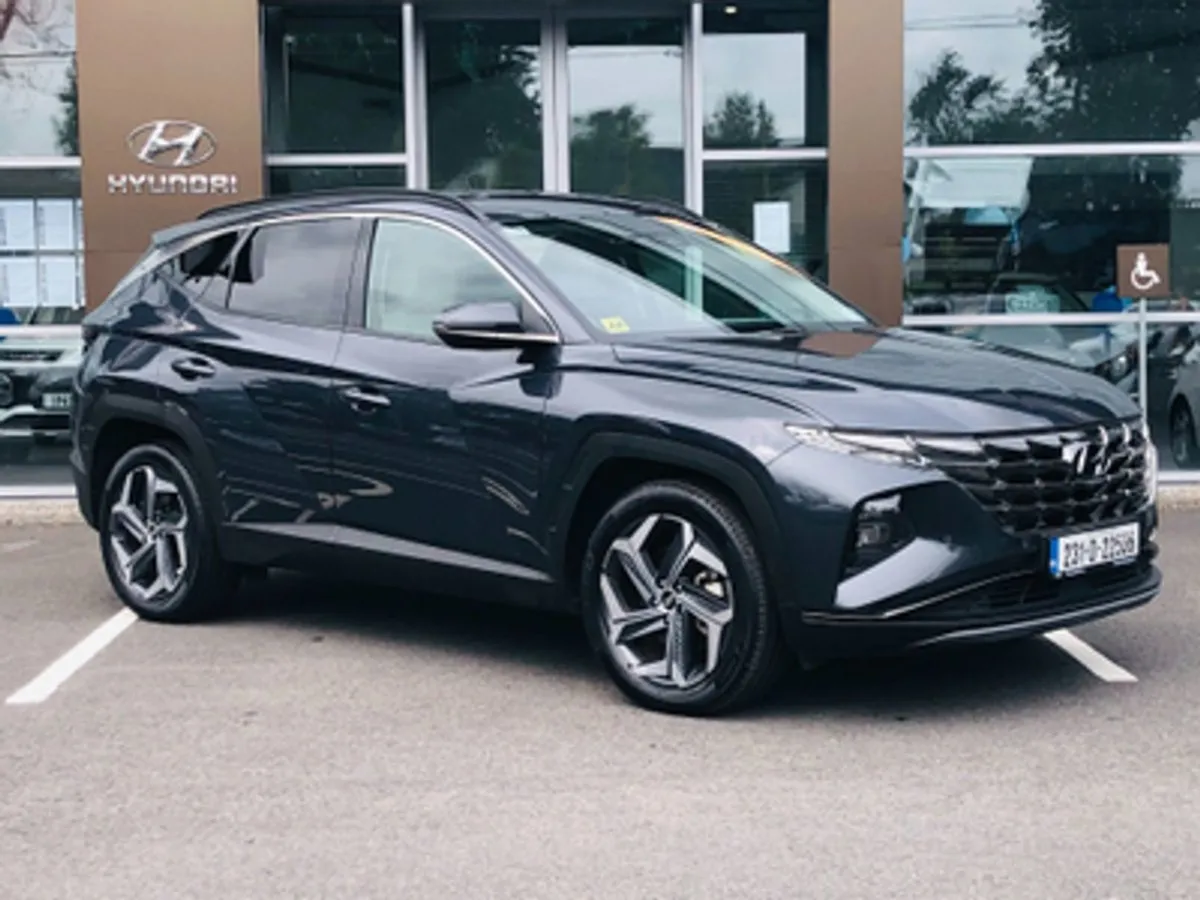 Hyundai Tucson Executive Plus 1.6 Hybrid Automatic - Image 1