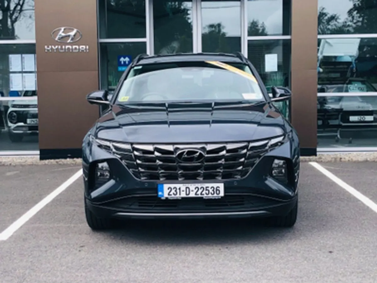 Hyundai Tucson Executive Plus 1.6 Hybrid Automatic - Image 2