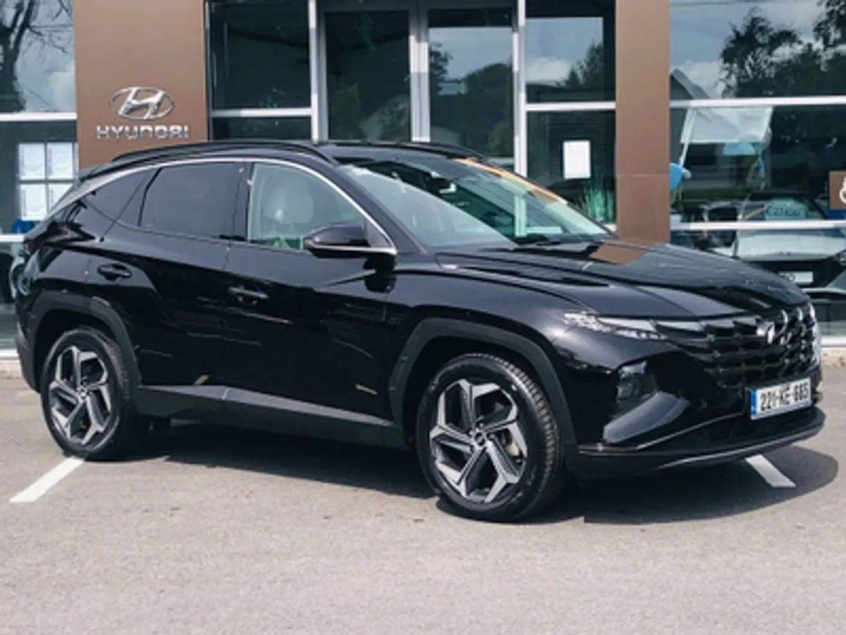 Hyundai Tucson Executive Plus 1.6 Hybrid Automatic - Image 1