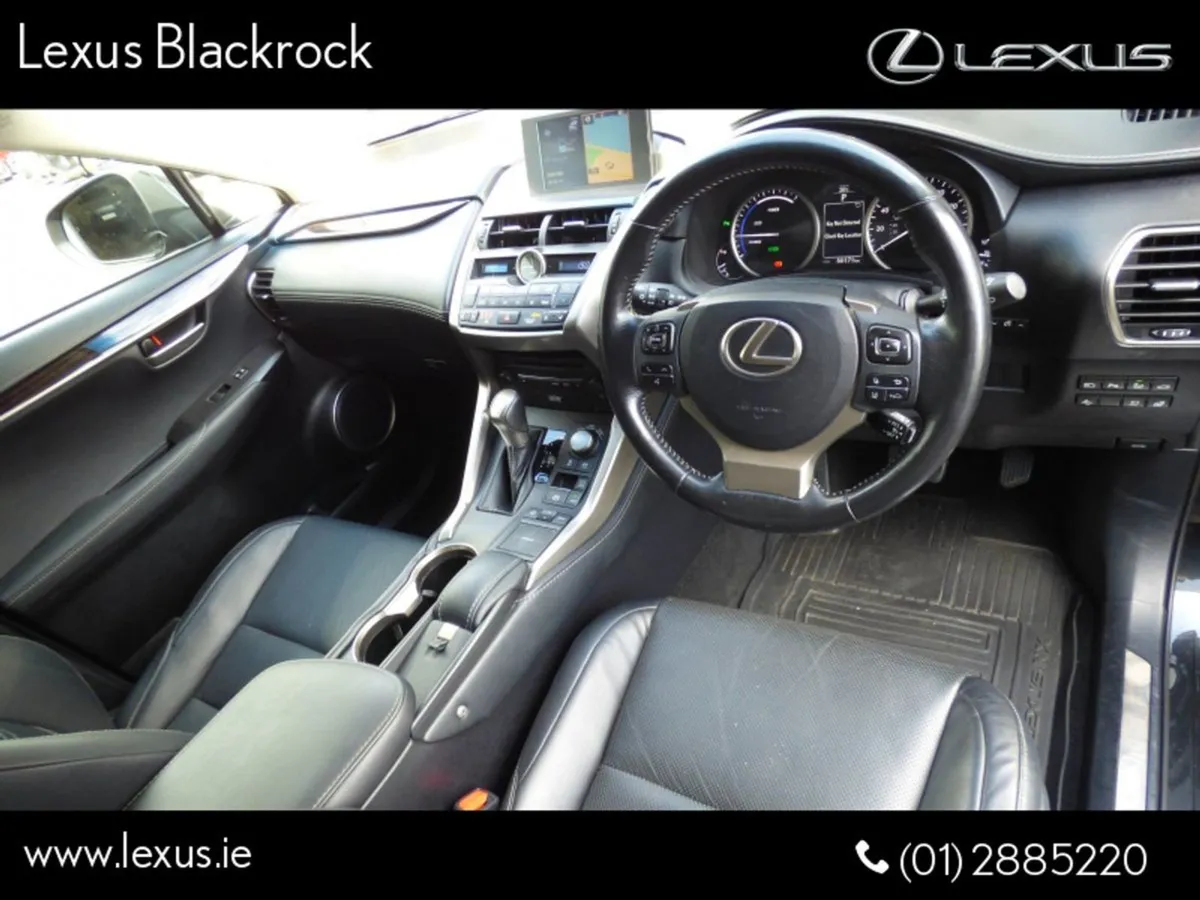 Lexus NX 300h Hybrid Premiere - Image 2