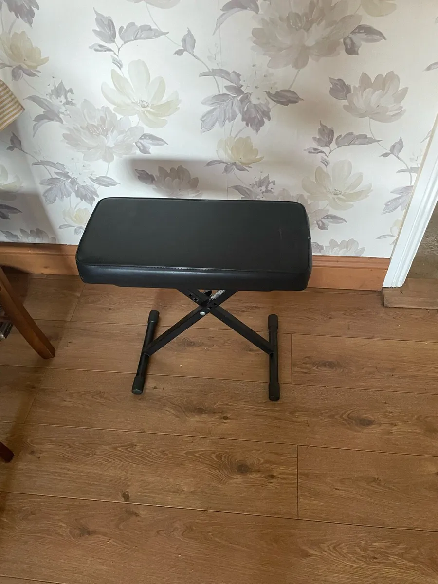 Piano chair - Image 2