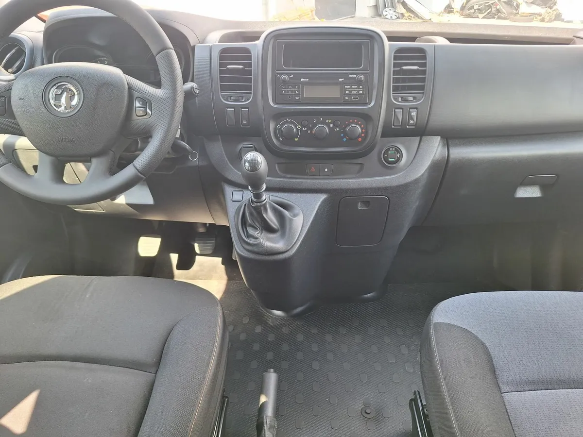compl. air conditioning for Renault Trafic, Vivaro - Image 2