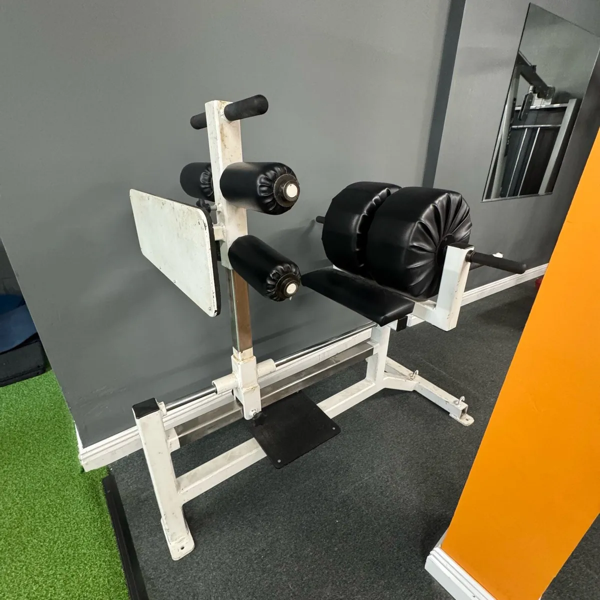 Back extension machine - Image 2
